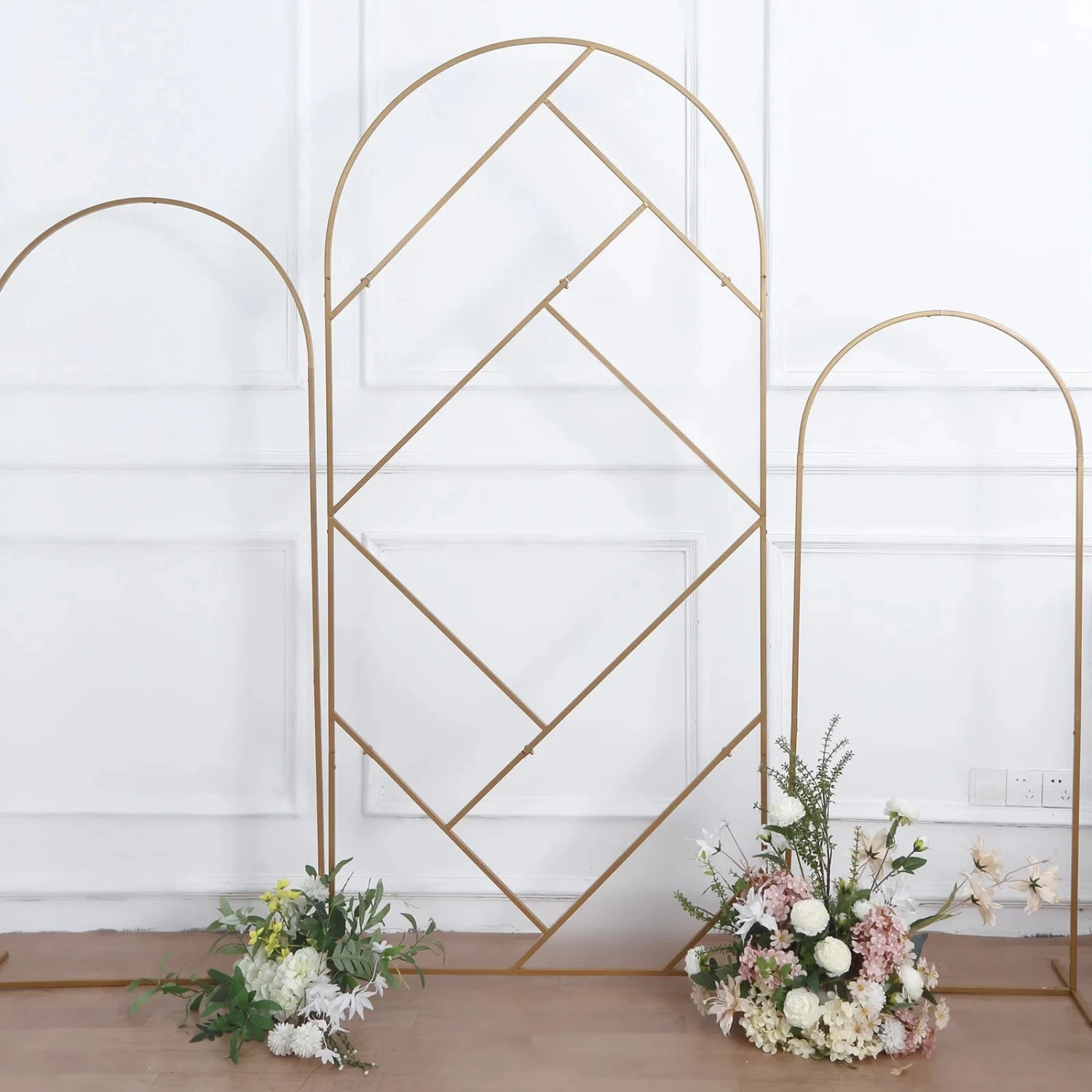 Gold 7 Feet Metal Round Top Geometric Wedding Backdrop Stand - Image 3