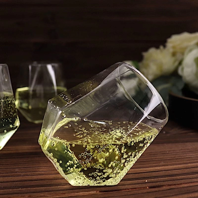 12 Clear 12 Oz Disposable Geometric Plastic Stemless Wine Glasses - Image 8