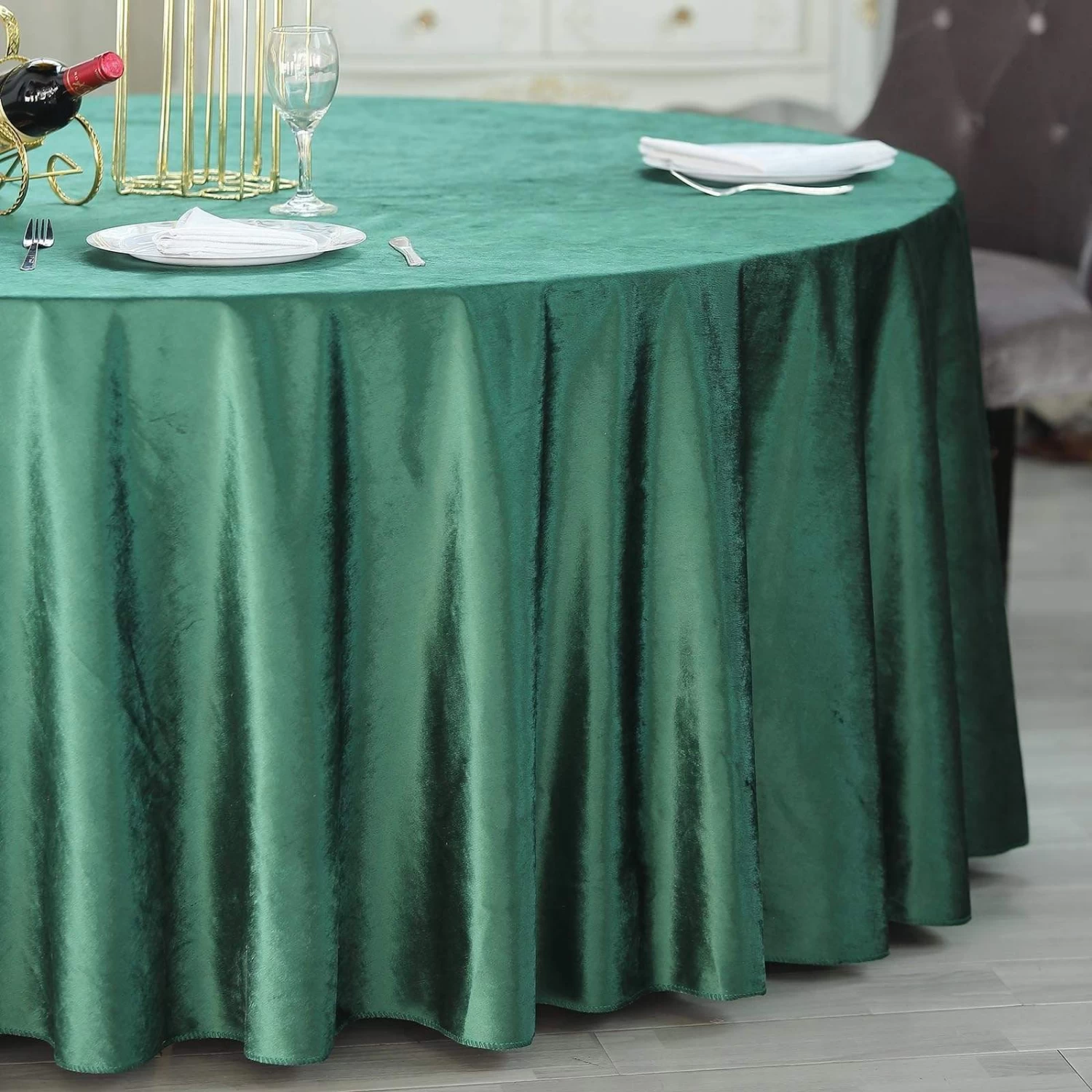 120 In Round Premium Velvet Tablecloth - Image 4