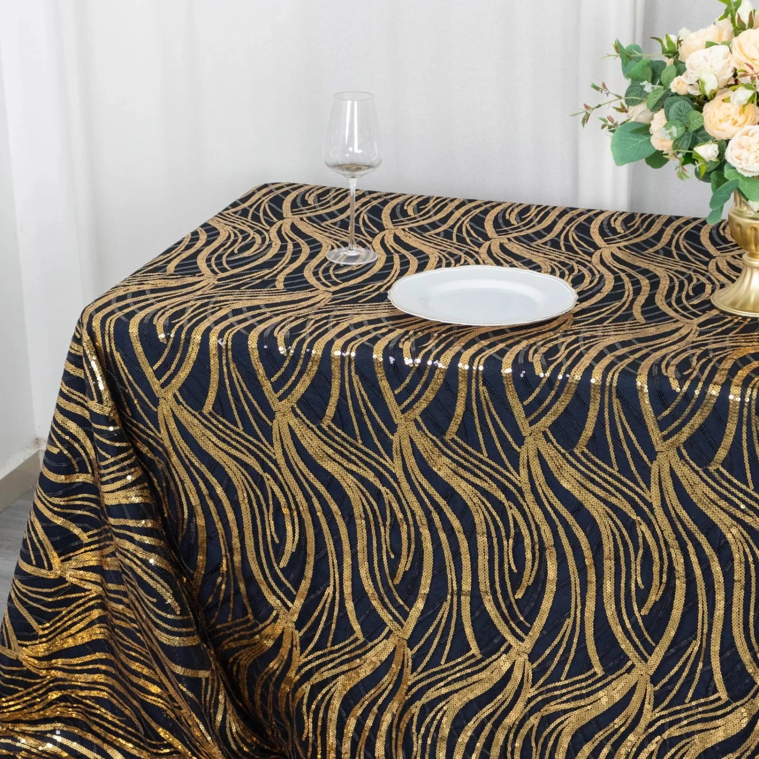 90x156 In Wavy Sequined Mesh Rectangle Tablecloth - Image 19