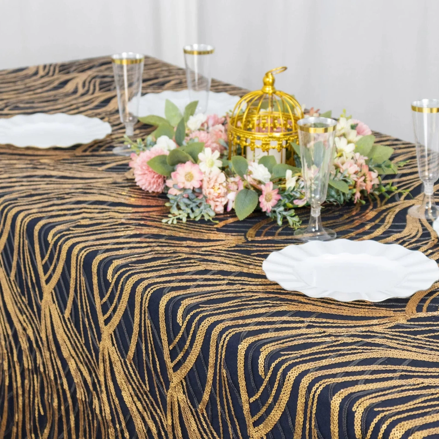 90x156 In Wavy Sequined Mesh Rectangle Tablecloth - Image 16