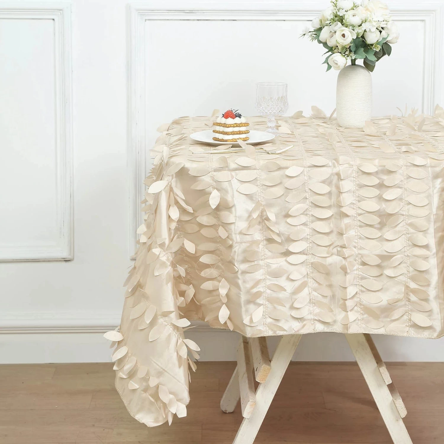 54x54 In Taffeta 3D Leaves Design Square Tablecloth - Image 4