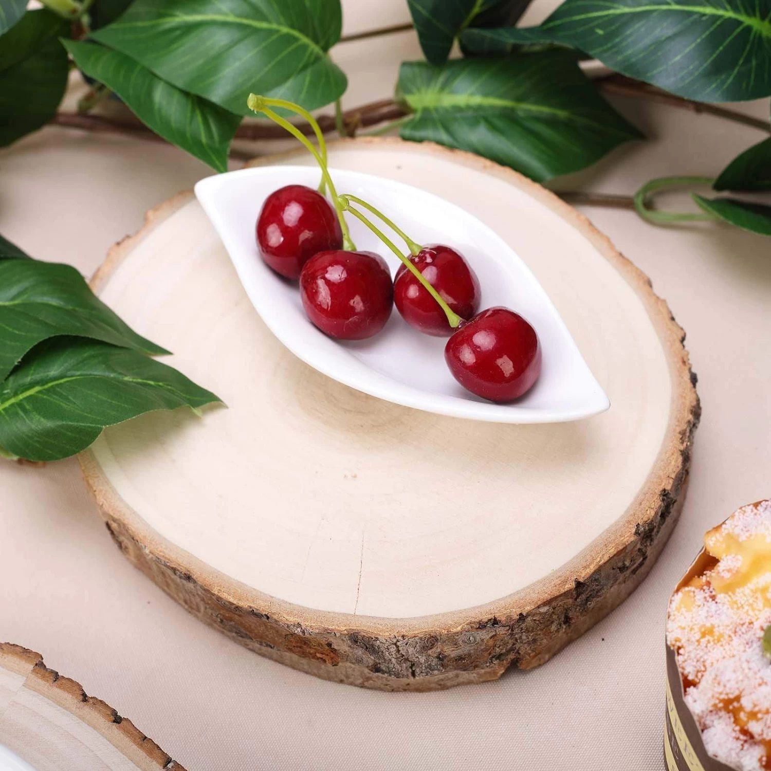 Natural Round Poplar Wooden Slices Party Tabletop